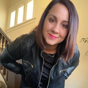 Meet your Posher, Krystal